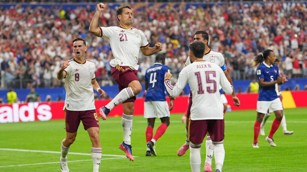 Espanha domina a França e garante vaga na final da Copa