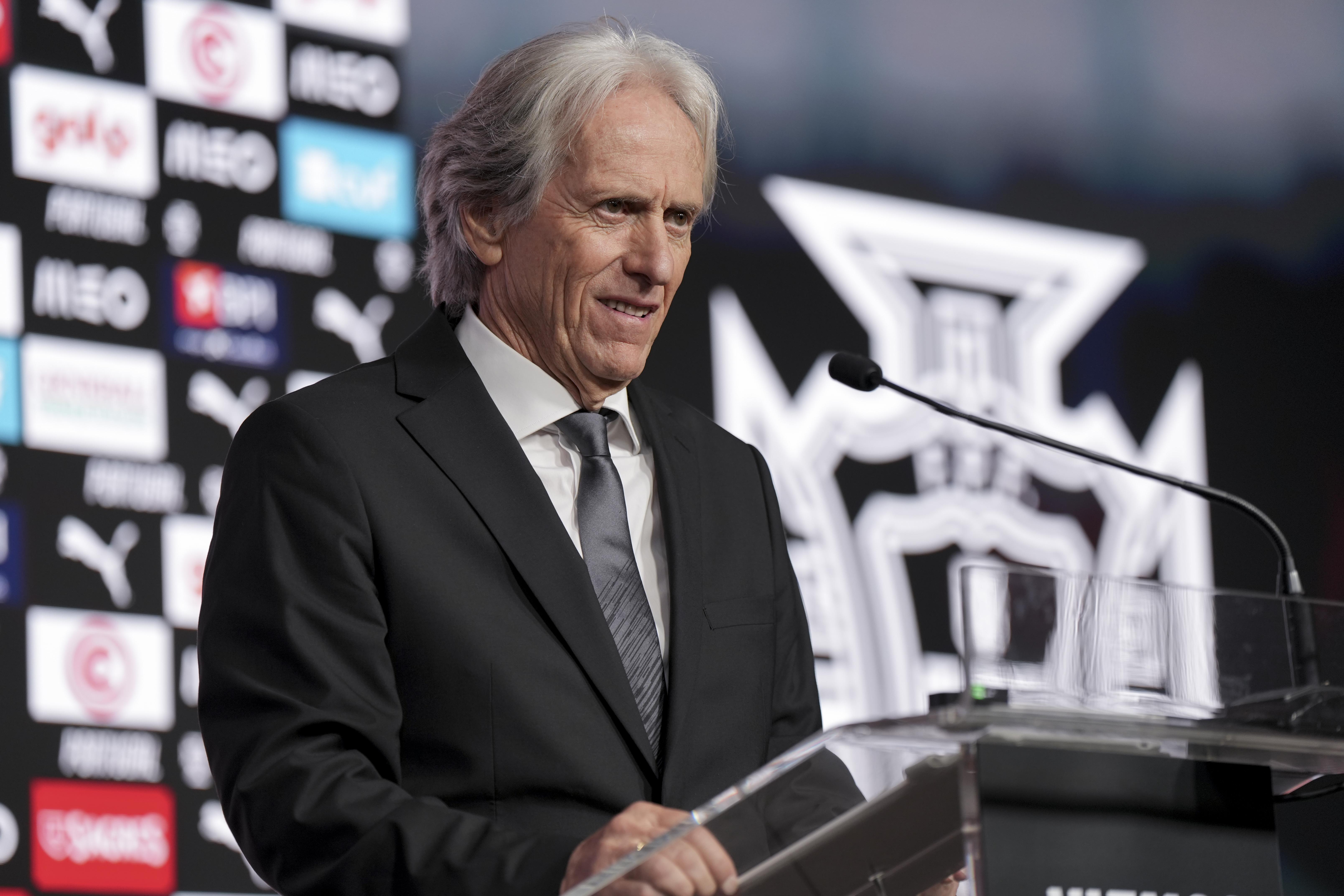 A dança das cadeiras pós-Mundial: 16 seleções trocam de treinador — e Jorge Jesus é a grande novidade