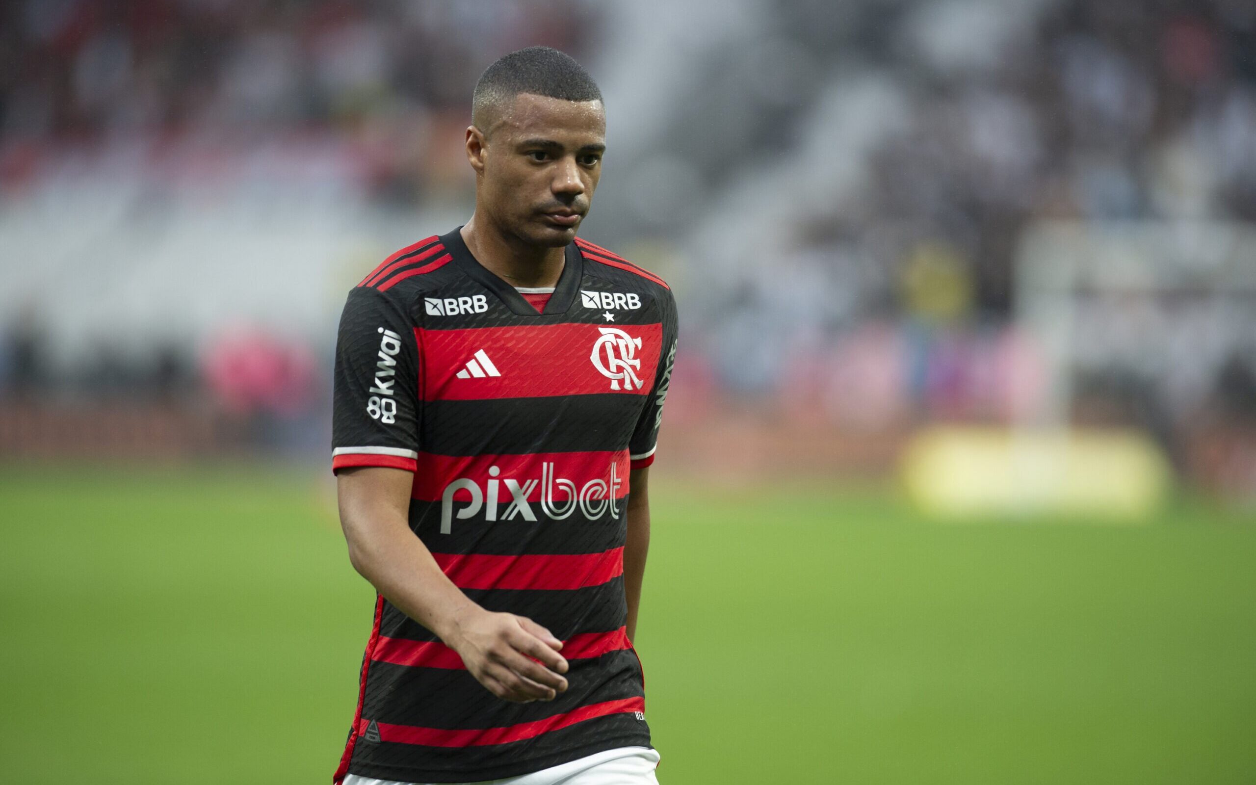 Peñarol tenta empréstimo de De La Cruz, mas Flamengo ainda não recebeu proposta oficial