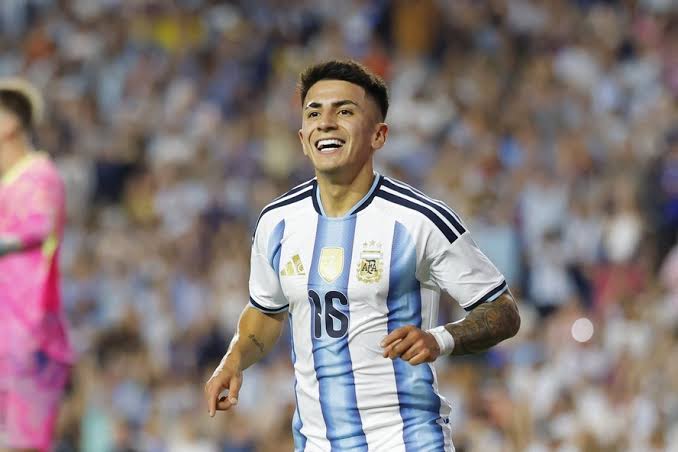 Thiago Almada é liberado para exames e fica a um passo do Flamengo