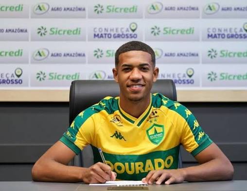 Flamengo negocia Aiyran, joia de 17 anos do Cuiabá