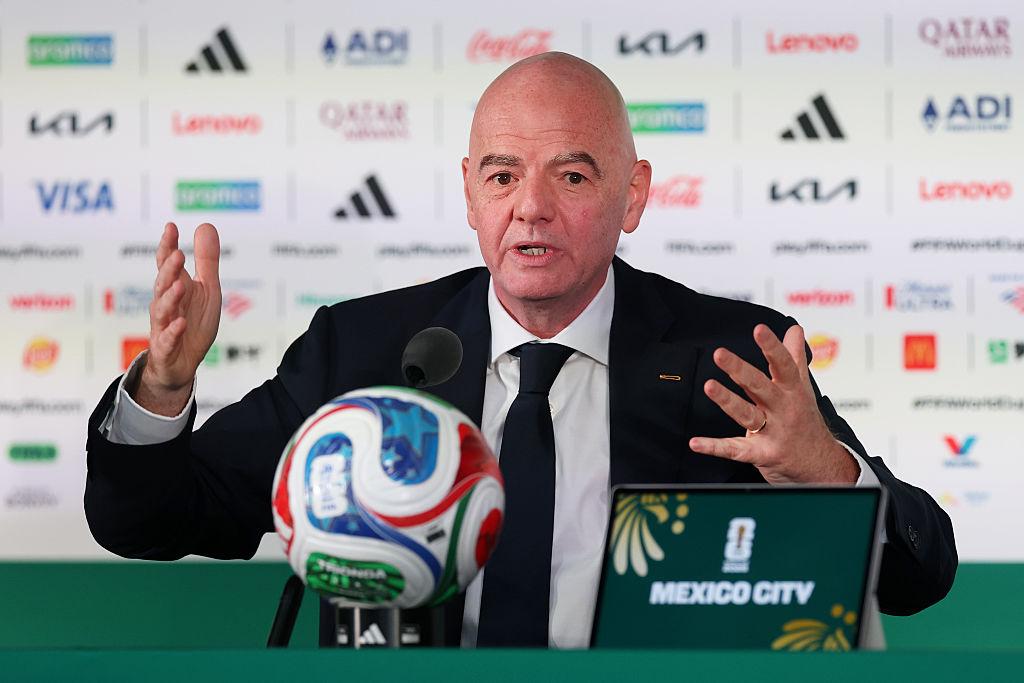 FIFA admite erros e abandona projeto bilionário