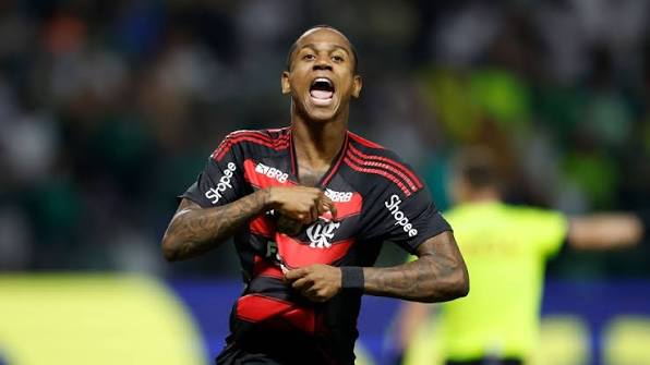 Wallace Yan negocia saída do Flamengo para o Bragantino