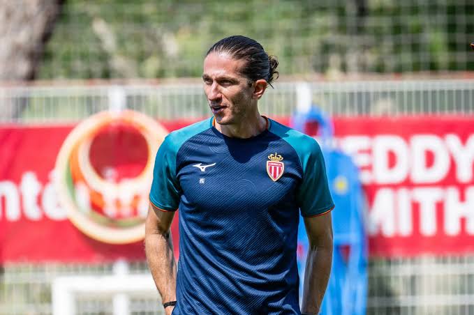 Filipe Luís iguala Wenger e faz história no Monaco