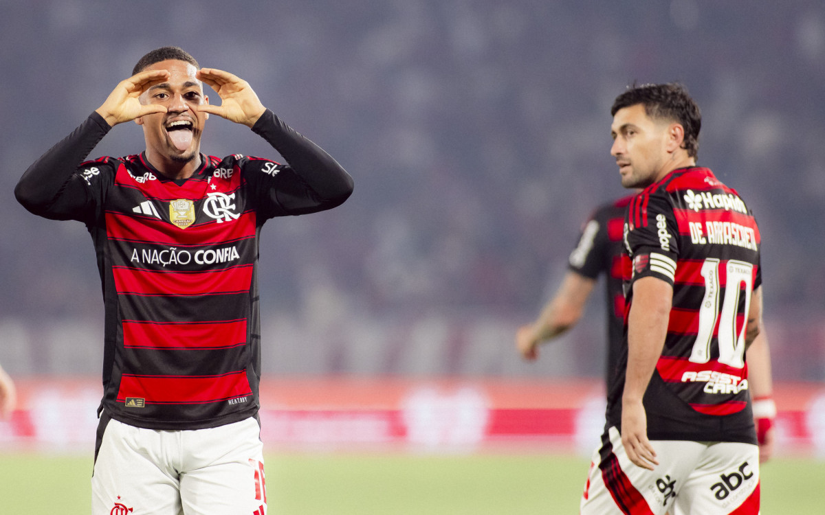 Arrascaeta e Samuel Lino mostram cobrança de time vencedor