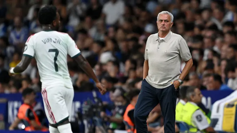 Mourinho banca Vini Jr. após vaias: “Melhor do que nunca”